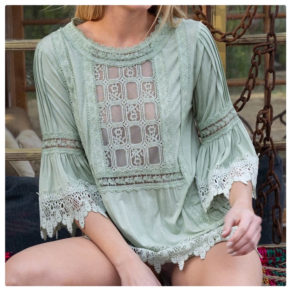 Victorian Windowpane Feminine Top - Picture 6 of 16